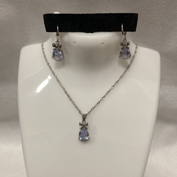 NWOT - Sterling Silver Pear Shaped CZ Bow Necklace, Pendant & Earrings Set - Picture 5 of 14